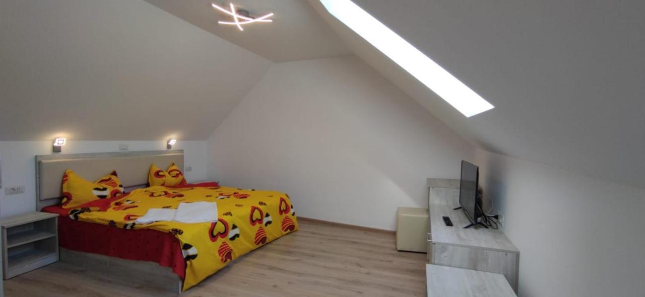 Calypso Rooms Făgăraş المظهر الخارجي الصورة