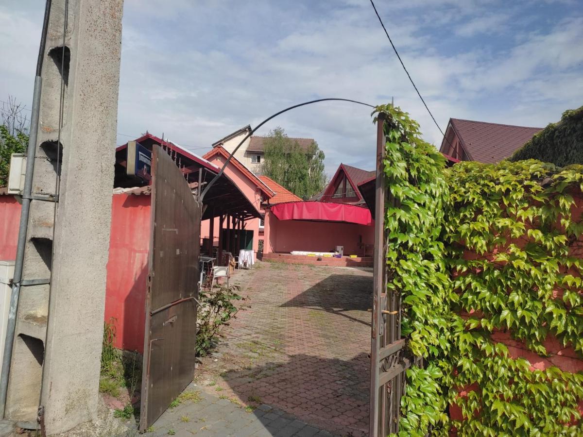 Calypso Rooms Făgăraş المظهر الخارجي الصورة